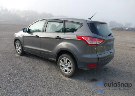 2013 Ford Escape S z USA, uszkodzony, nr VIN 1FMCU0F70DUB37911